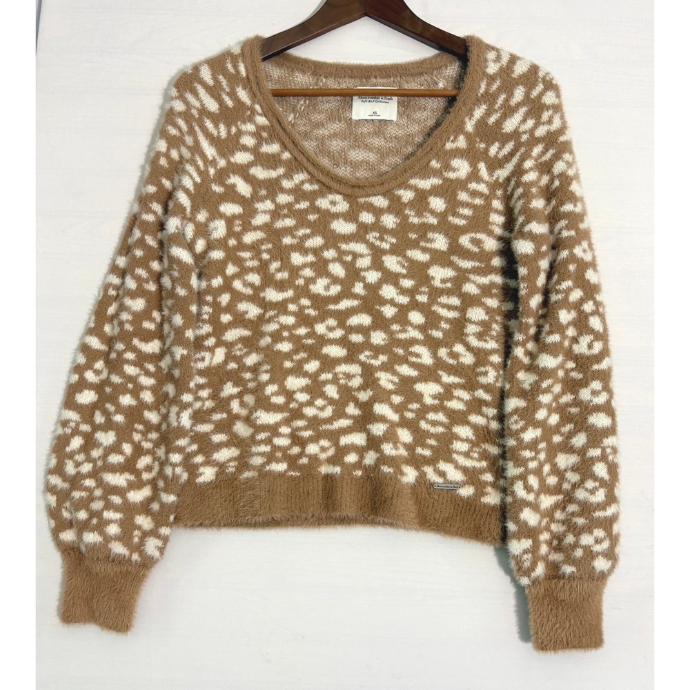 Abercrombie & Fitch Soft Collection Animal Eyelash Knit Sweater Carmel Cream XS